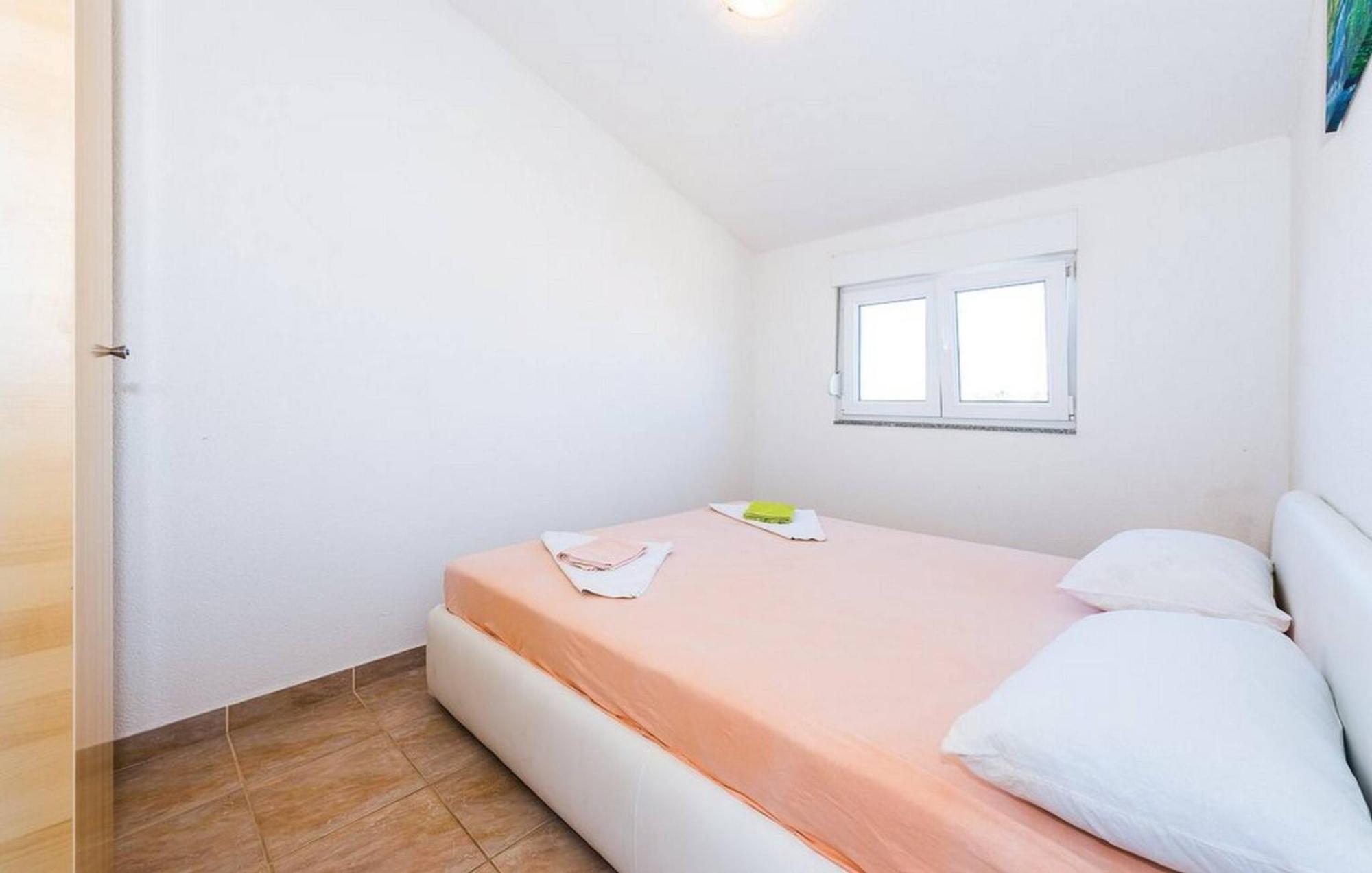 S&G Leko Apartmani Rogoznica Bagian luar foto