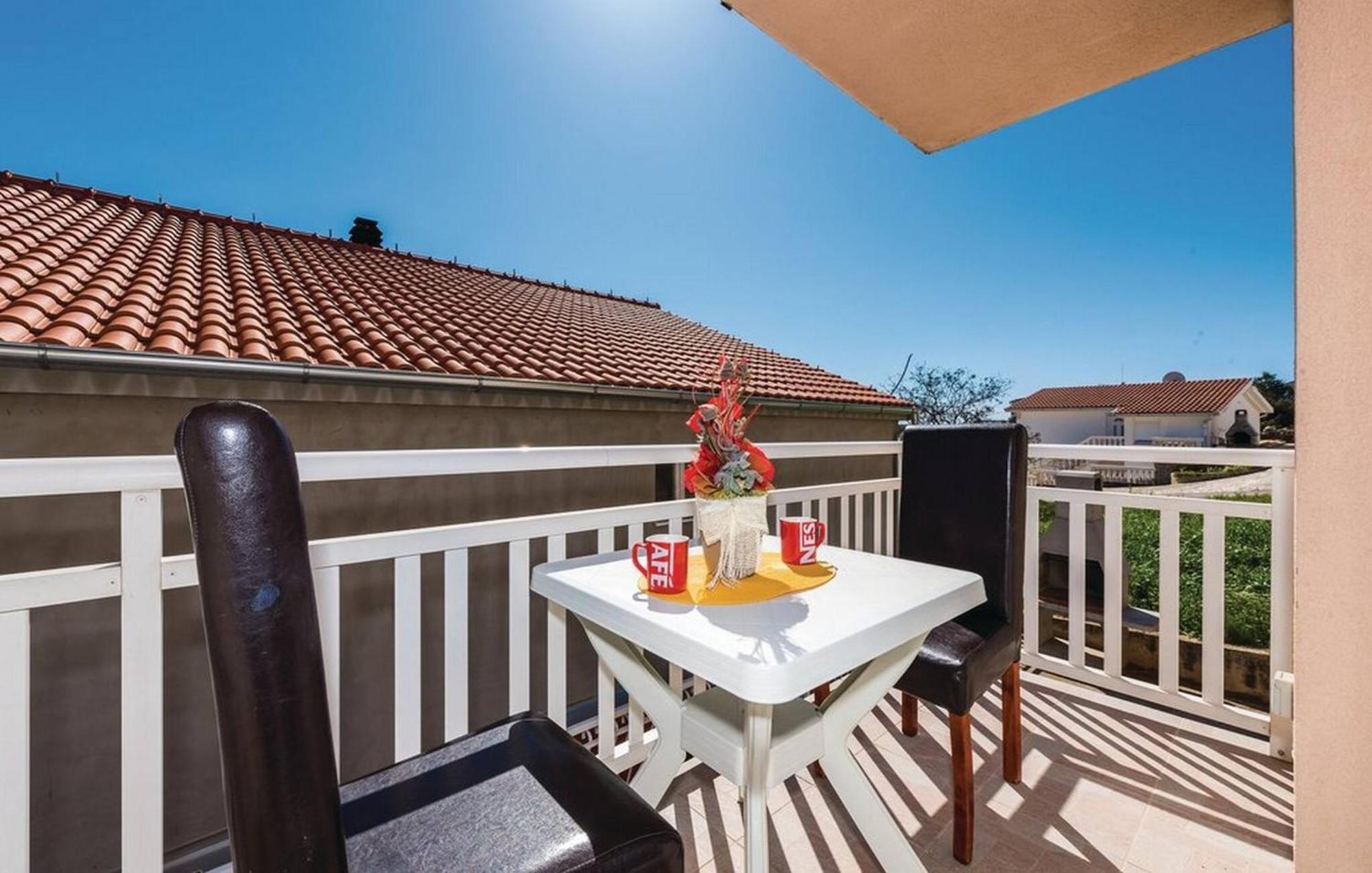 S&G Leko Apartmani Rogoznica Bagian luar foto