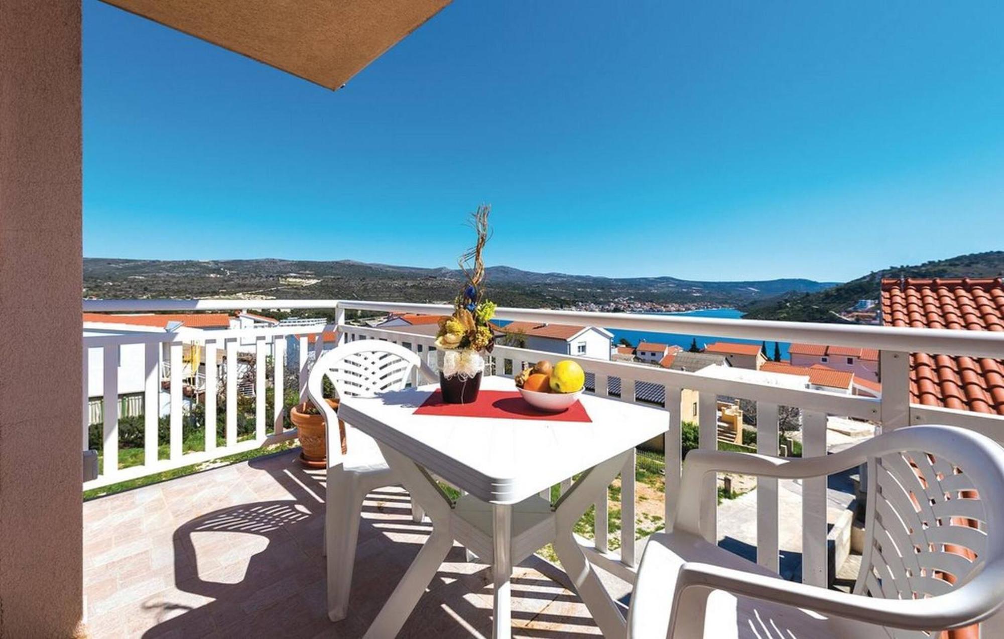 S&G Leko Apartmani Rogoznica Bagian luar foto