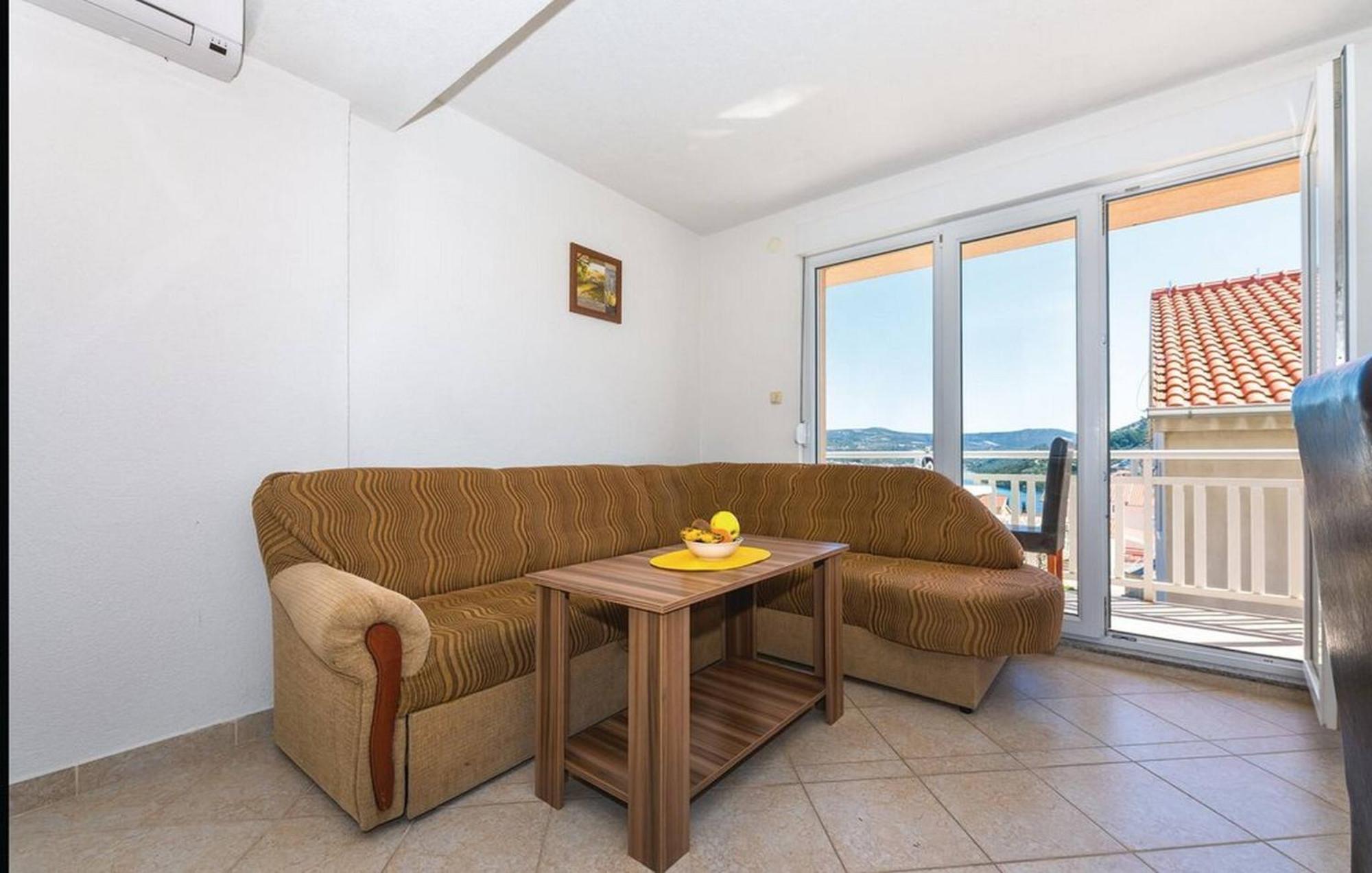 S&G Leko Apartmani Rogoznica Bagian luar foto