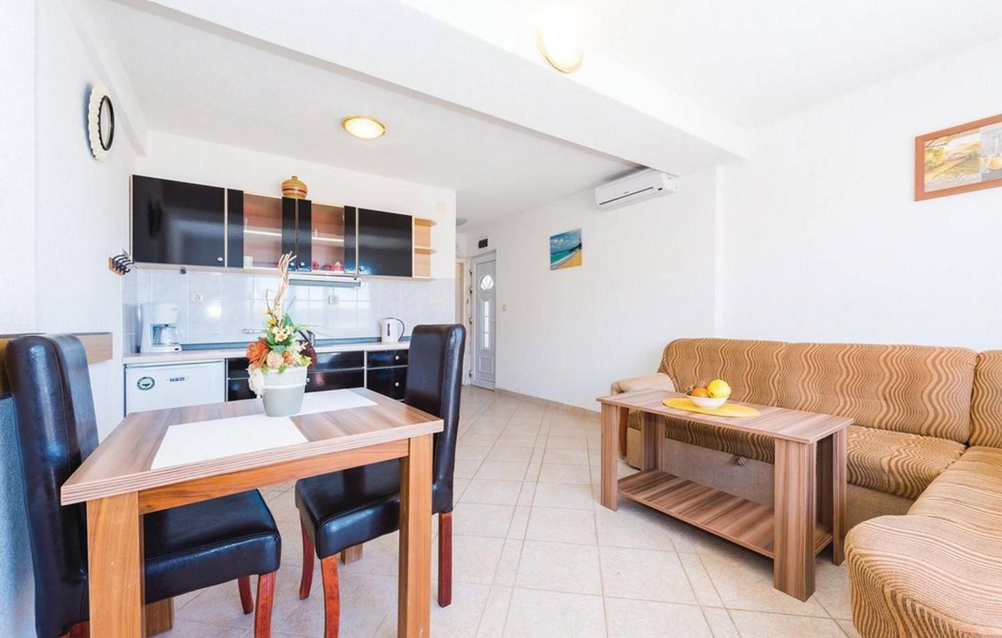 S&G Leko Apartmani Rogoznica Bagian luar foto