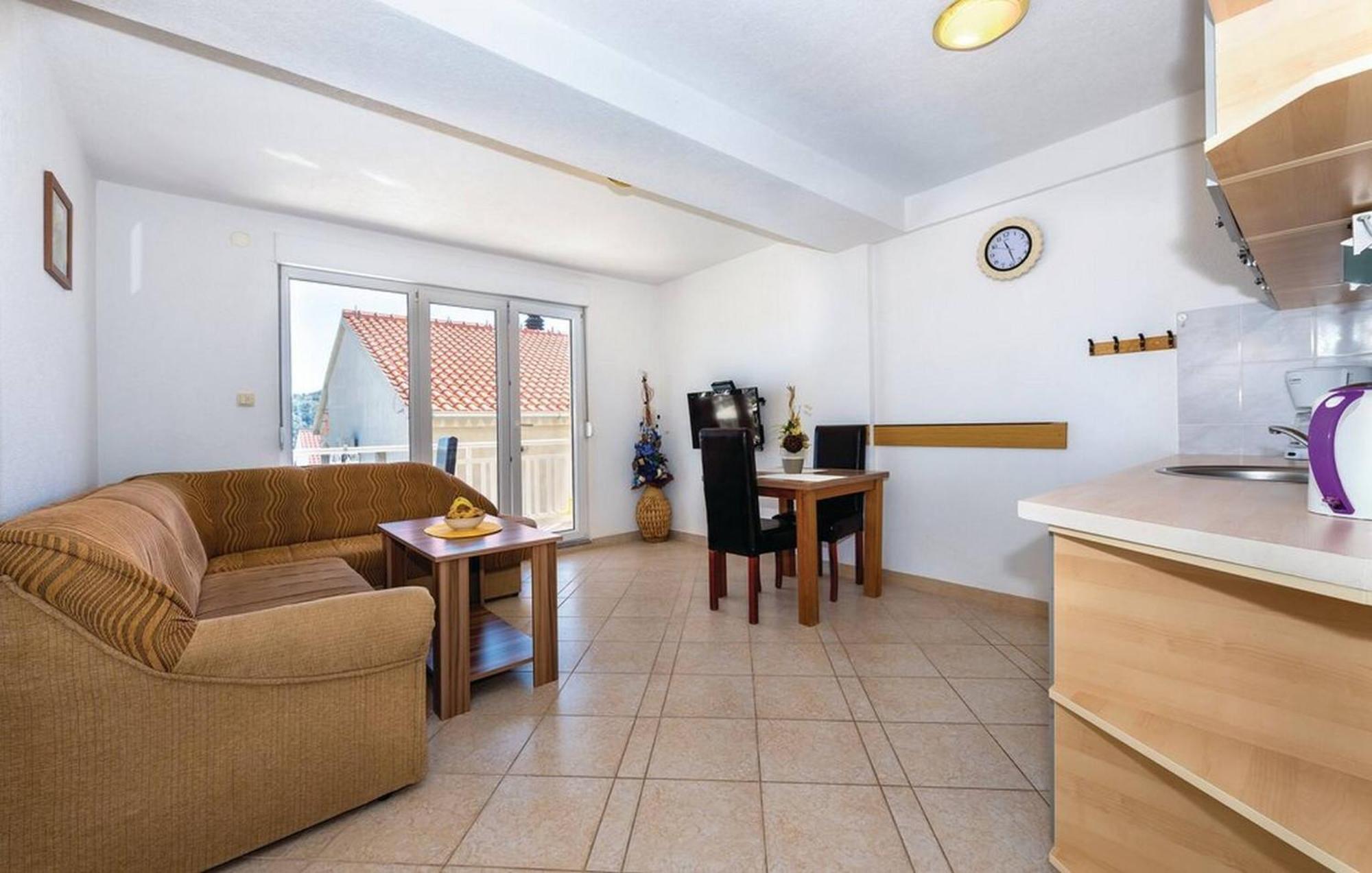 S&G Leko Apartmani Rogoznica Bagian luar foto